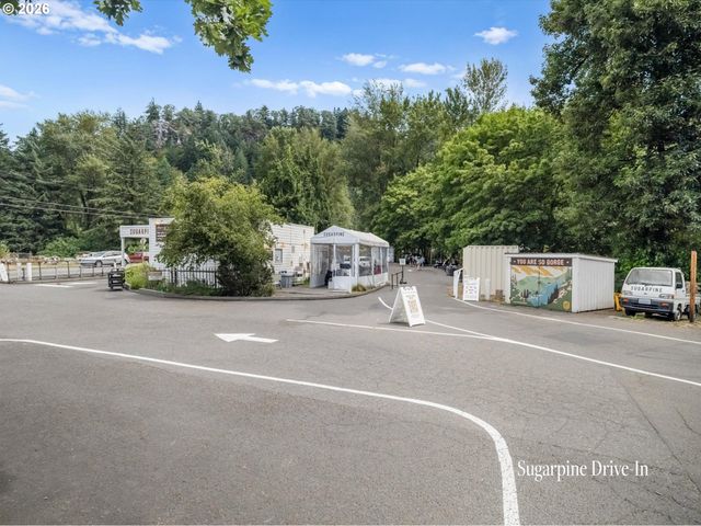 641 W HISTORIC COLUMBIA RI Hwy, Troutdale, OR 97060