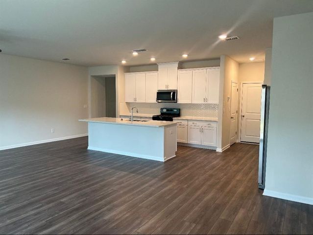 950 Sunny Lake Drive, Lawrenceville, GA 30043