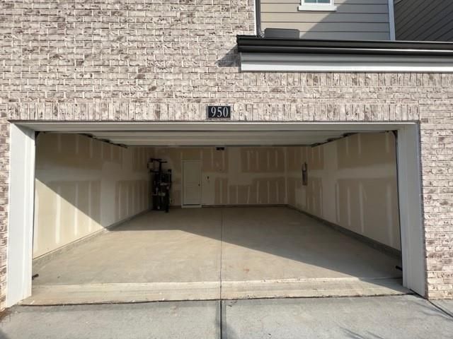 950 Sunny Lake Drive, Lawrenceville, GA 30043