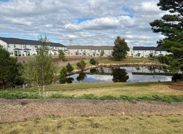 950 Sunny Lake Drive, Lawrenceville, GA 30043