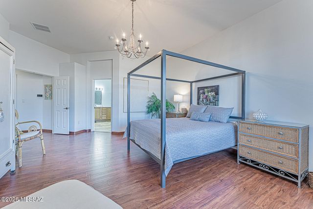 976 W Tenniel Drive, Green Valley, AZ 85614