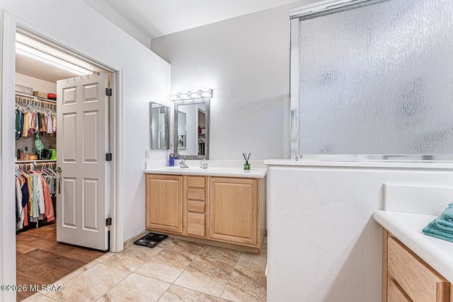 976 W Tenniel Drive, Green Valley, AZ 85614