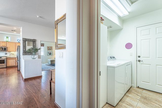 976 W Tenniel Drive, Green Valley, AZ 85614