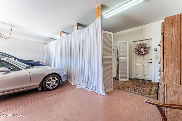 976 W Tenniel Drive, Green Valley, AZ 85614