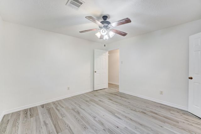 4812 Ivy Street, Pasadena, TX 77505