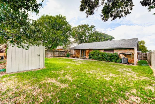 4812 Ivy Street, Pasadena, TX 77505