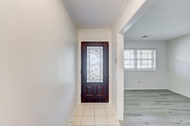 4812 Ivy Street, Pasadena, TX 77505