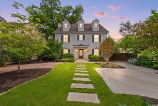 106 Parklane, Olmos Park, TX 78212
