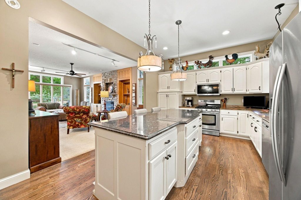 11160 Kingsborough Trail, Cottage Grove, MN 55016 — photo 4