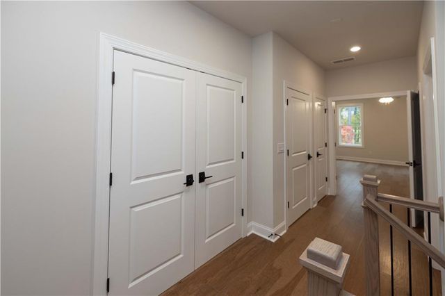 151 Wards Crossing Way 9, Johns Creek, GA 30022