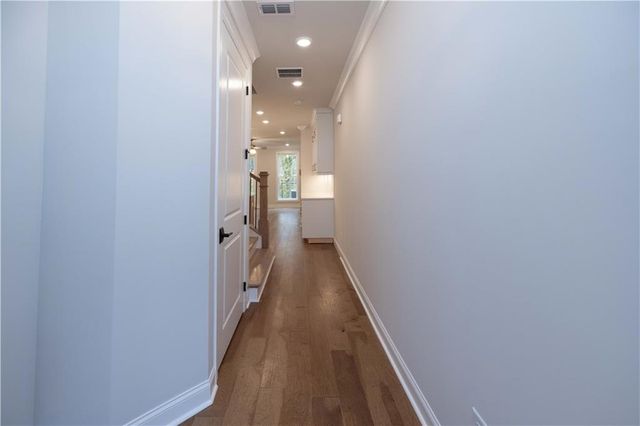 151 Wards Crossing Way 9, Johns Creek, GA 30022