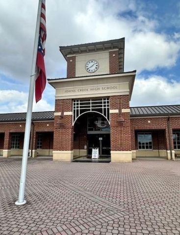 151 Wards Crossing Way 9, Johns Creek, GA 30022