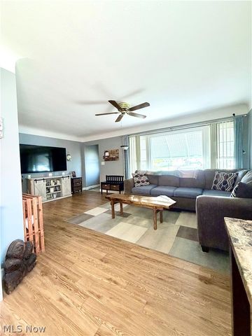 32125 Densmore Road, Willowick, OH 44095