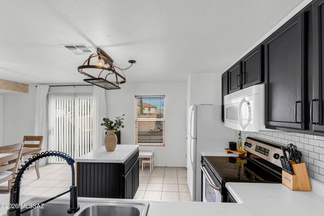 4217 E Boulder Springs Way, Tucson, AZ 85712