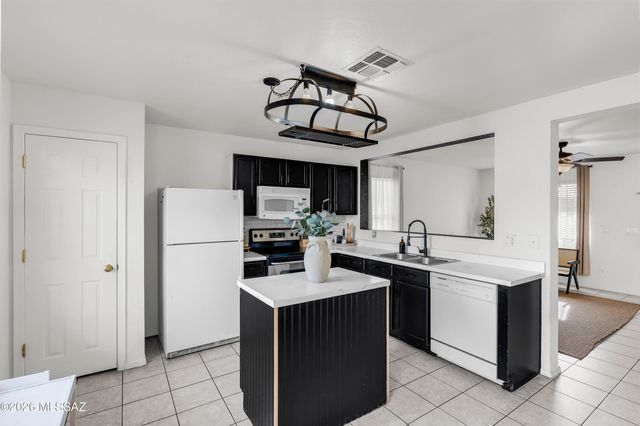 4217 E Boulder Springs Way, Tucson, AZ 85712