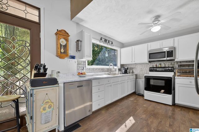 1952 COUNTY ROAD 24, Delta, AL 36258