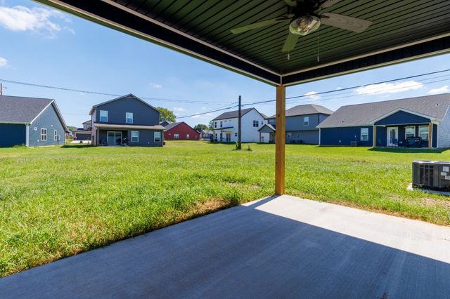 2669 Brewster Dr, Clarksville, TN 37042