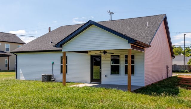 2669 Brewster Dr, Clarksville, TN 37042