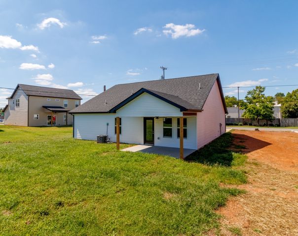 2669 Brewster Dr, Clarksville, TN 37042