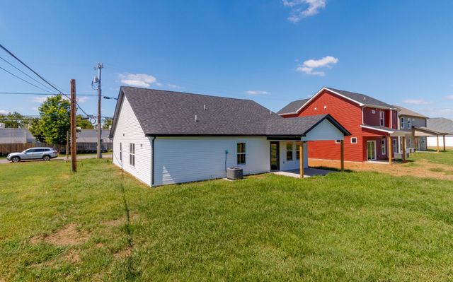 2669 Brewster Dr, Clarksville, TN 37042