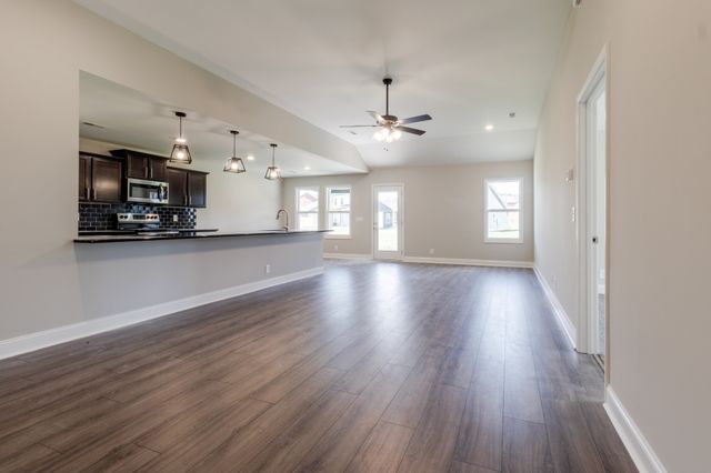 2669 Brewster Dr, Clarksville, TN 37042