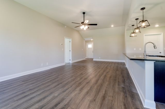 2669 Brewster Dr, Clarksville, TN 37042