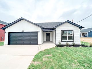 2669 Brewster Dr, Clarksville, TN 37042