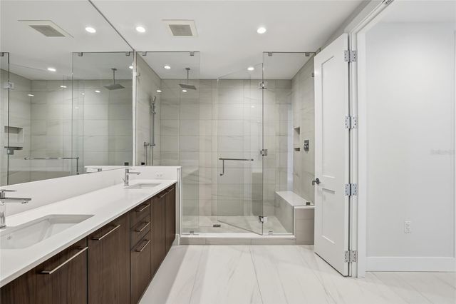 275 1ST AVE S 1804, St Petersburg, FL 33701