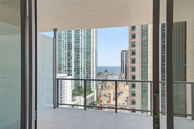 275 1ST AVE S 1804, St Petersburg, FL 33701