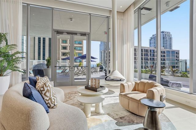 275 1ST AVE S 1804, St Petersburg, FL 33701