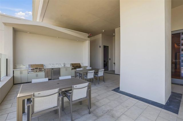 275 1ST AVE S 1804, St Petersburg, FL 33701