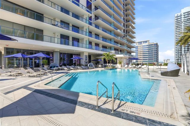 275 1ST AVE S 1804, St Petersburg, FL 33701