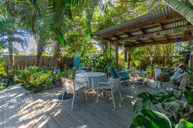 206 SE 3rd Avenue, Boynton Beach, FL 33435