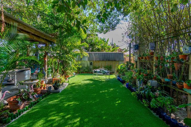 206 SE 3rd Avenue, Boynton Beach, FL 33435