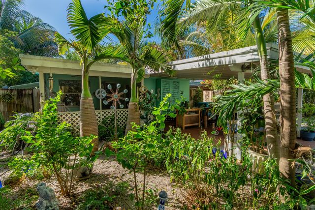 206 SE 3rd Avenue, Boynton Beach, FL 33435