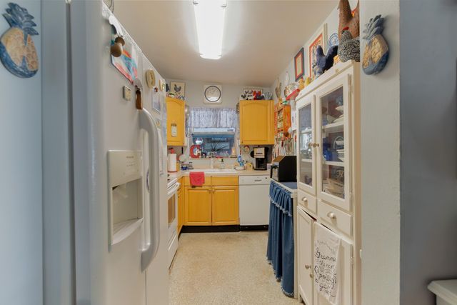 206 SE 3rd Avenue, Boynton Beach, FL 33435