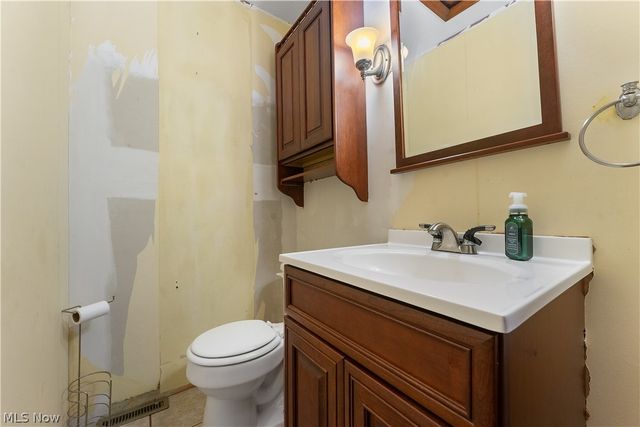6788 Poland Center Drive, Poland, OH 44514