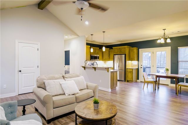 5 Francis Lane, Bella Vista, AR 72715