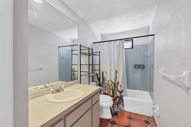 4038 OLIVE AVENUE, Sarasota, FL 34231