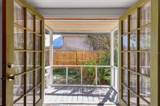 4038 OLIVE AVENUE, Sarasota, FL 34231