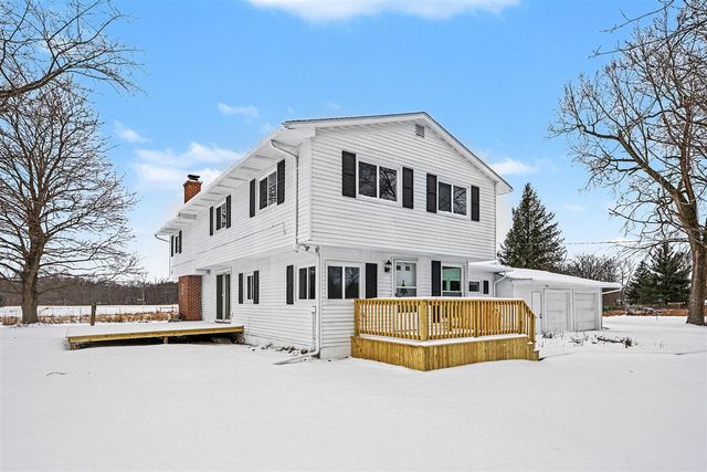 9700 Fenner Road, Perry, MI 48872