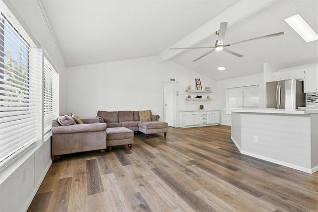 122 Beechwood Lane, Oceanside, CA 92054