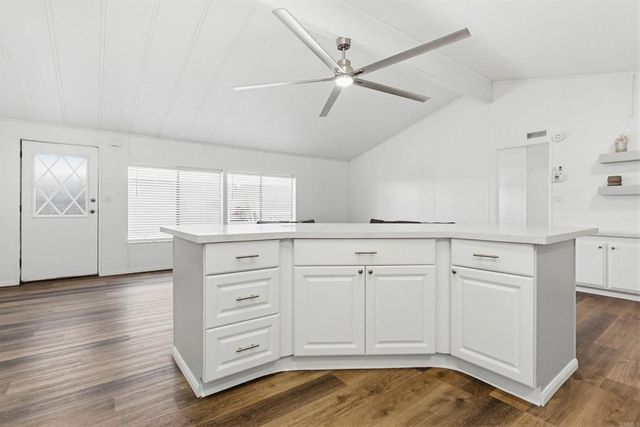 122 Beechwood Lane, Oceanside, CA 92054