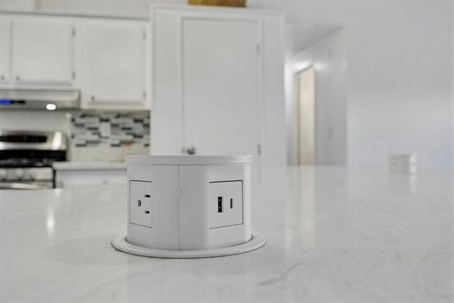 122 Beechwood Lane, Oceanside, CA 92054