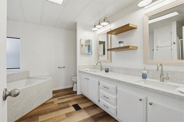 122 Beechwood Lane, Oceanside, CA 92054