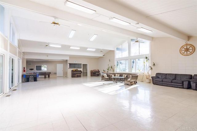 122 Beechwood Lane, Oceanside, CA 92054