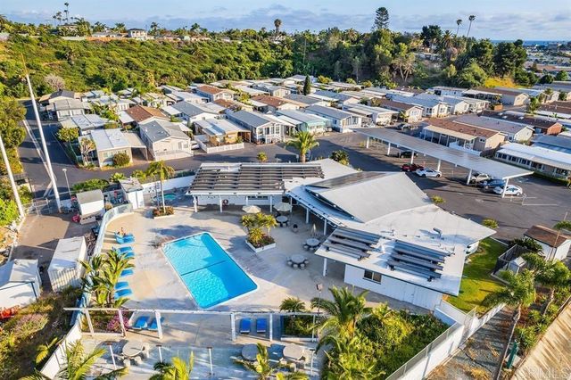 122 Beechwood Lane, Oceanside, CA 92054