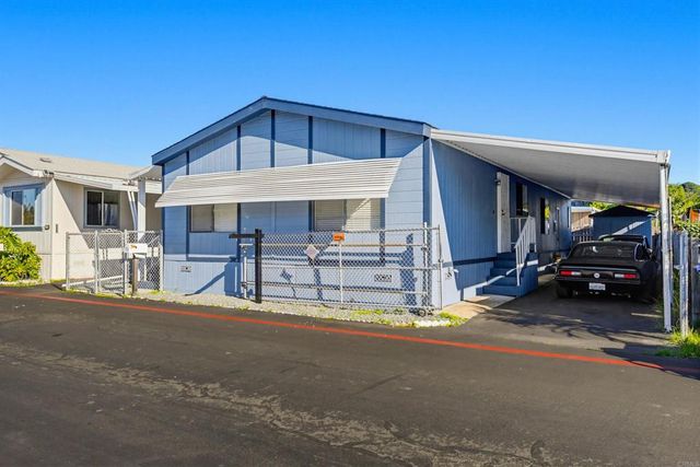 122 Beechwood Lane, Oceanside, CA 92054