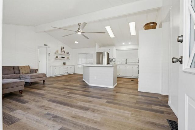 122 Beechwood Lane, Oceanside, CA 92054