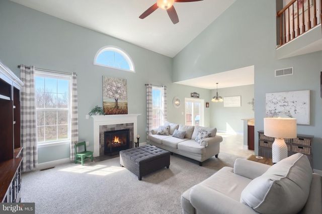 95 E SUMMIT DR, Littlestown, PA 17340